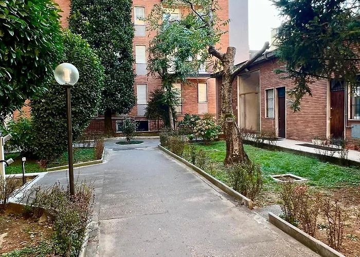 Moderno ed Elegante Loft con Balcone